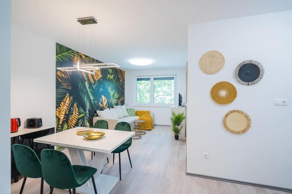 Jungle Apartment Siofok Dış mekan fotoğraf